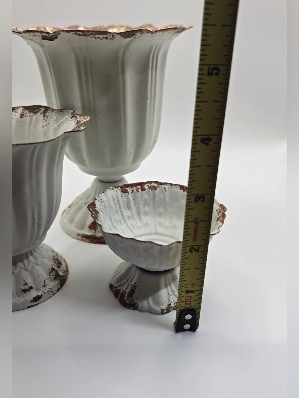 Set Of 3 Nesting Mini Planters Rustic Metal Scalloped Edges Home Decor - Picture 4 of 9